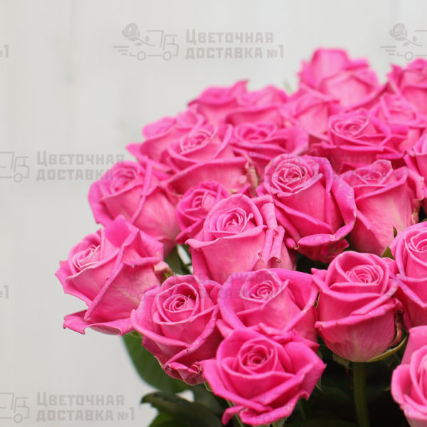 Розовые розы в Санкт-Петербурге